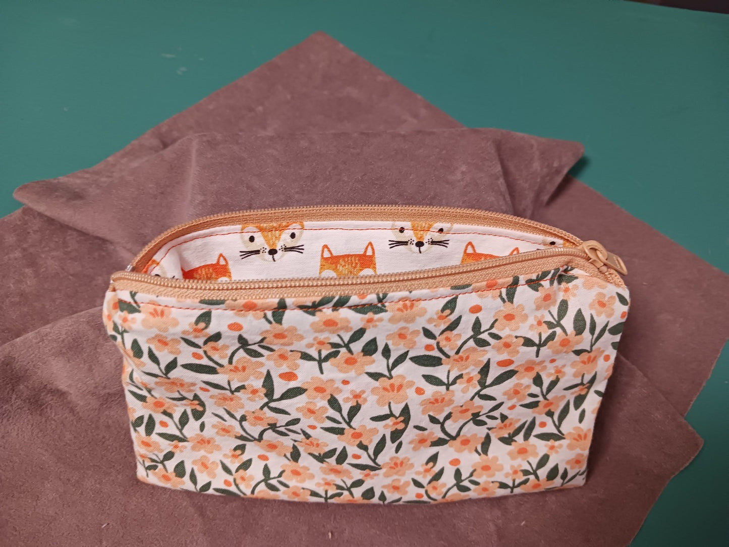 Ditty - Fox Frolicked Flowers